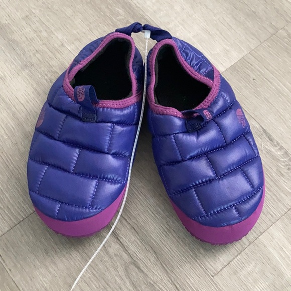 The North Face Shoes | The North Face Girls Size 2 Youth Thermal Tent Mule II Purple Slipper Shoes New | Color: Purple/Tan | Size: 2bb | Tranika5's